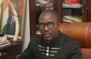 Mr Kouassi Lookens Georges est: – Directeur Général de la Société 111 Cougare Sécurité – Président de MUDESSE – MUtuelle de Développement