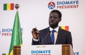 La société civile l’Africanisme félicite le président Bassirou Diomaye Faye : « Le Sénégal a déjoué la tentation des coups d’État pour résoudre des différends politiques »